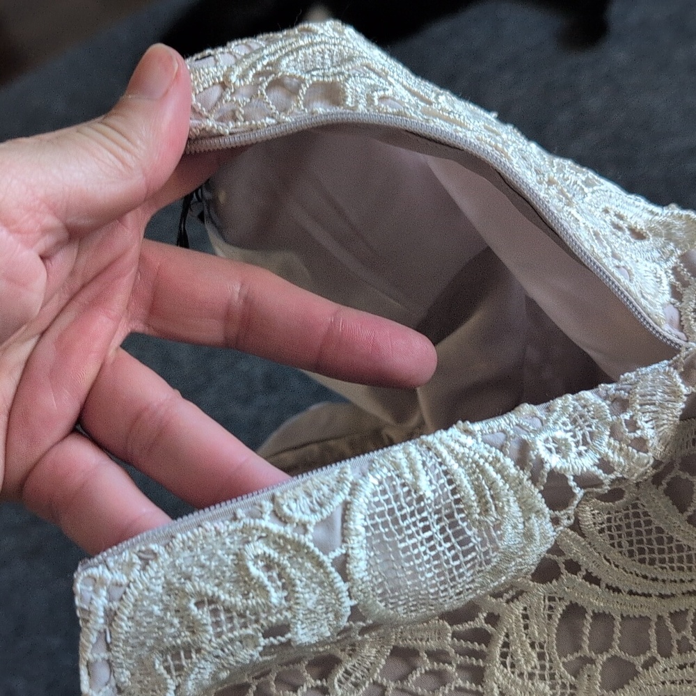 Bebe Lace Dress - Picture 6 of 7